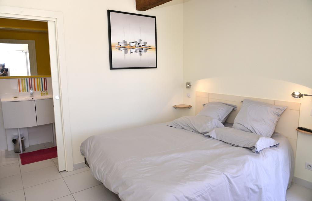 Les Chambres De Montplaisir Marsillargues ห้อง รูปภาพ